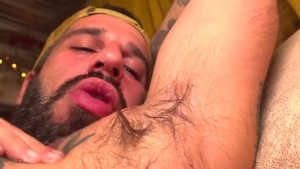 PitsAndPubes - Muscle Romeo Davis sniffing jacks off